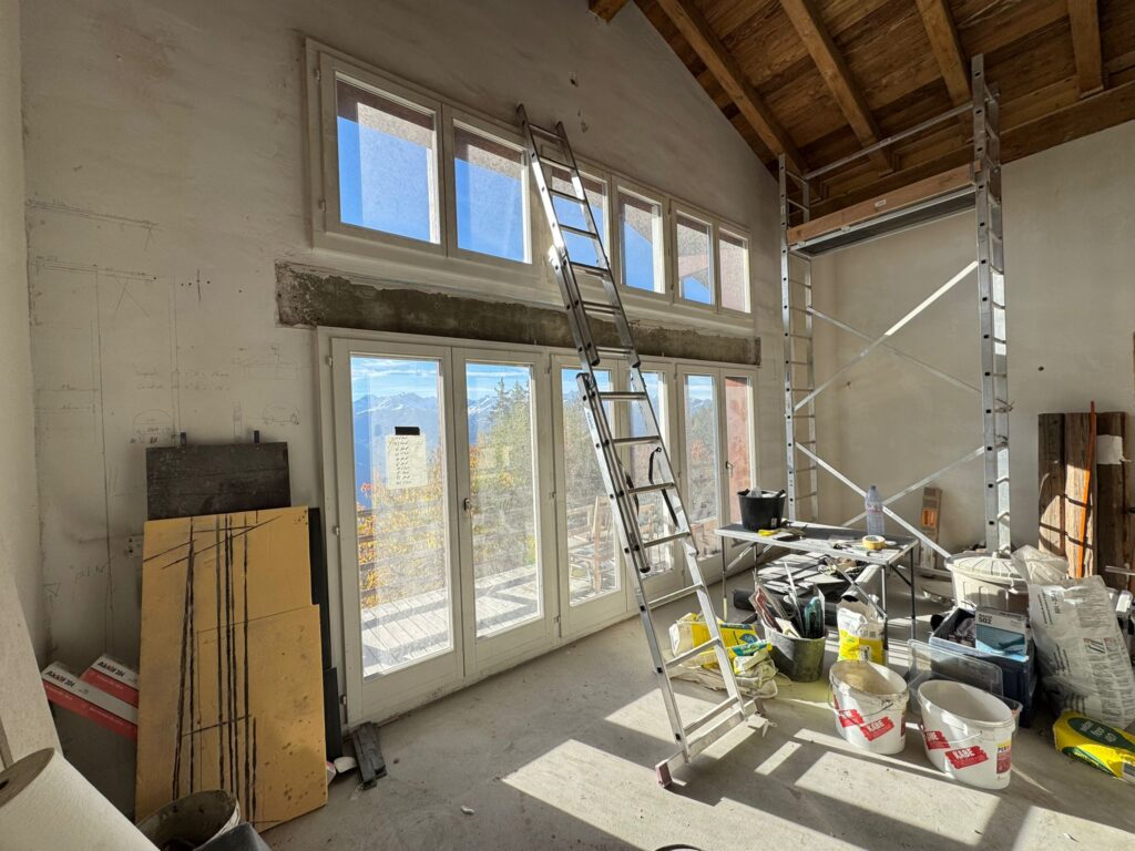 Démolition des murs porteurs et pose des profils métalliques