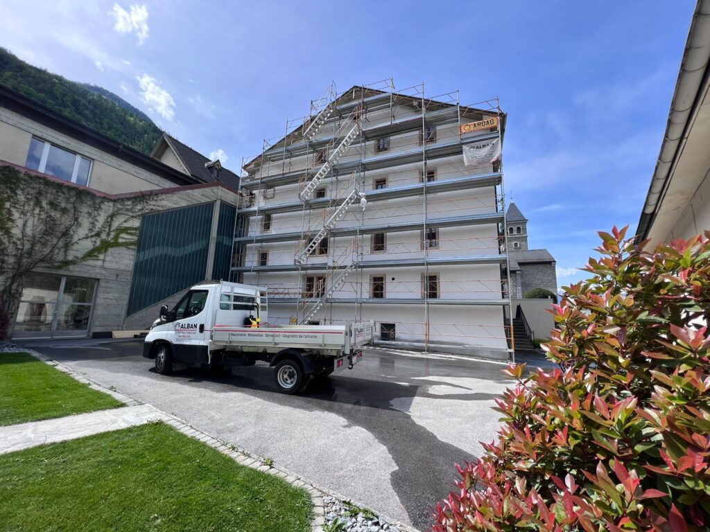 Réfection d’une façade à Econe